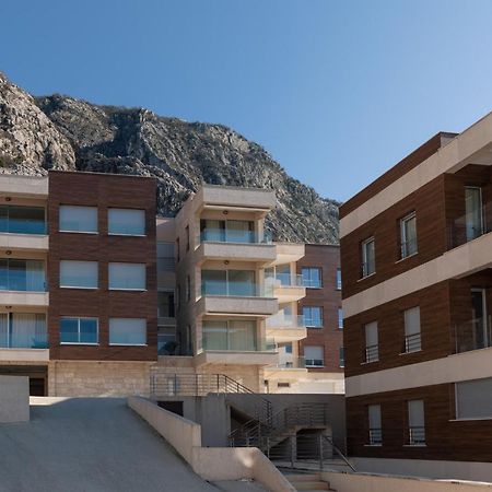 Bonintro Lux Apartment Котор Екстериор снимка