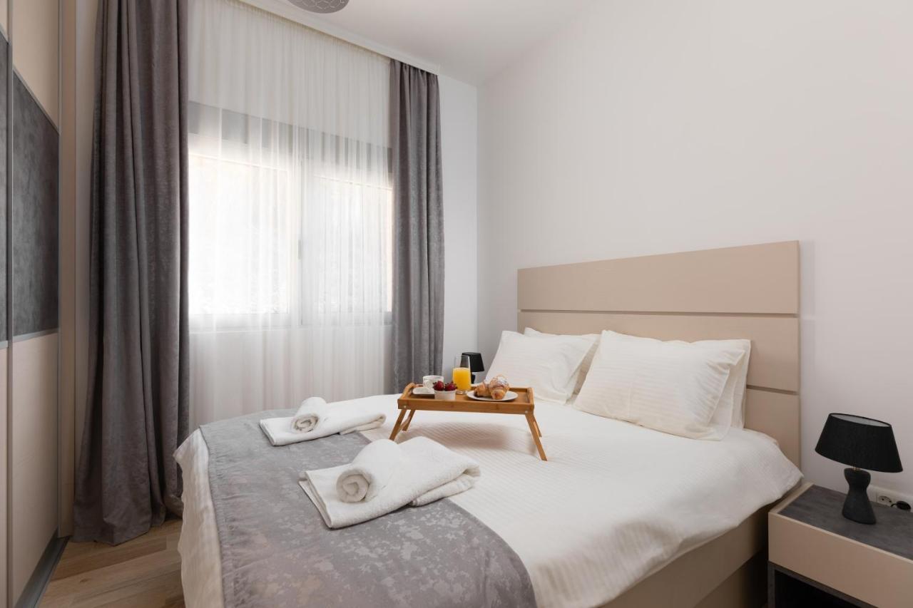Bonintro Lux Apartment Котор Екстериор снимка