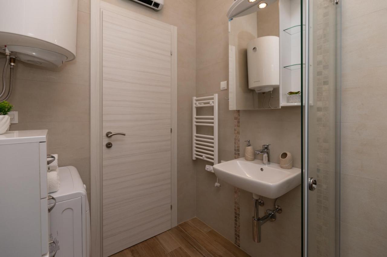 Bonintro Lux Apartment Котор Екстериор снимка